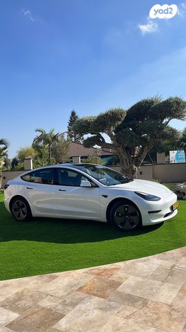 מודעת רכב טסלה מודל 3
