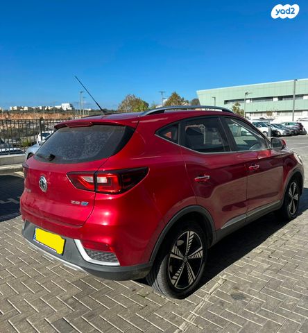 מודעת רכב אם ג'י ZS