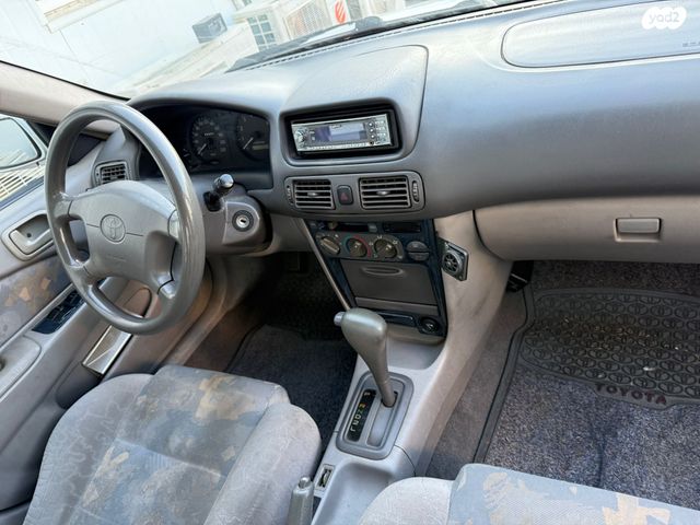 מודעת רכב טויוטה קורולה