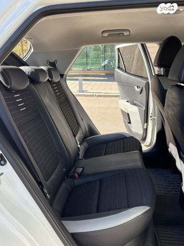 מודעת רכב קיה סטוניק