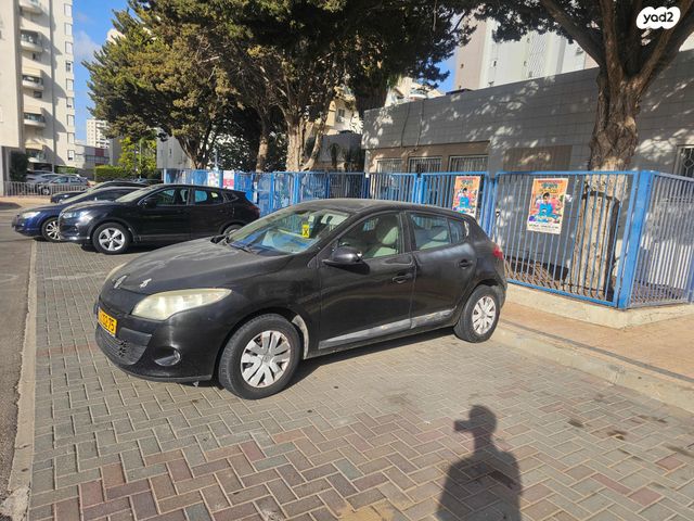 מודעת רכב רנו מגאן