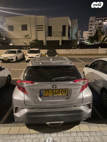 מודעת רכב טויוטה C-HR
