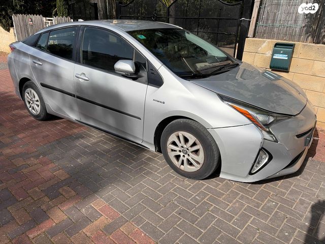 מודעת רכב טויוטה פריוס