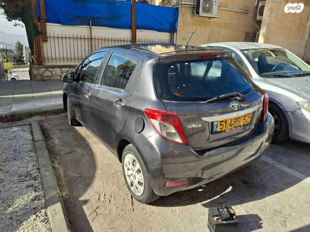 מודעת רכב טויוטה יאריס