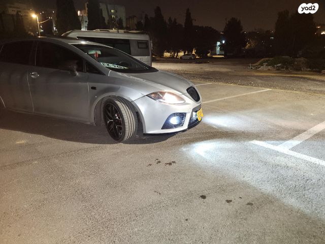 מודעת רכב סיאט לאון