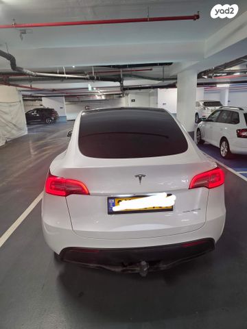 מודעת רכב טסלה מודל Y