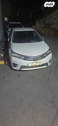 מודעת רכב טויוטה קורולה