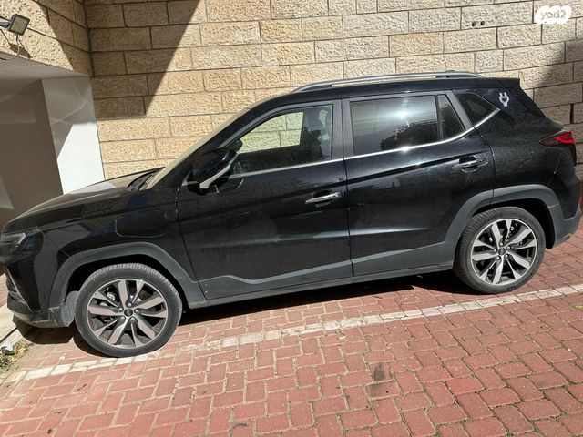 מודעת רכב ג׳יי.איי.סי E-JS4