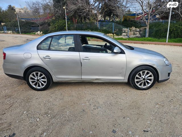 מודעת רכב פולקסווגן ג'טה