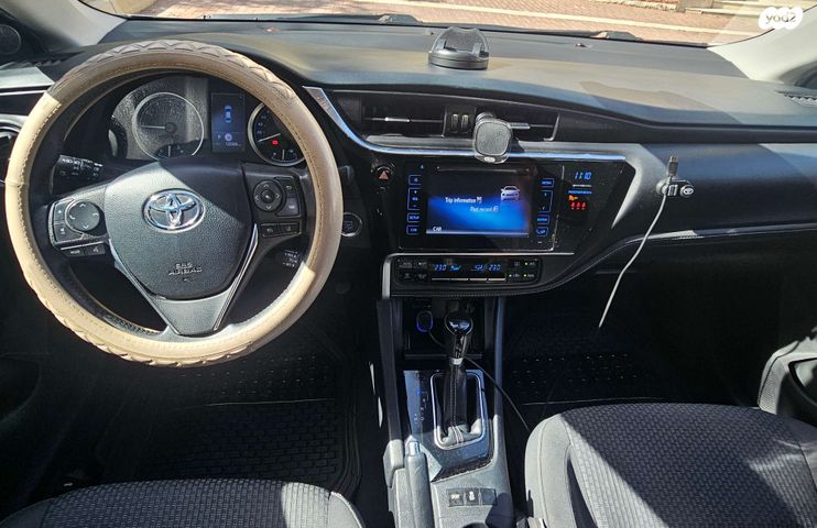 מודעת רכב טויוטה קורולה