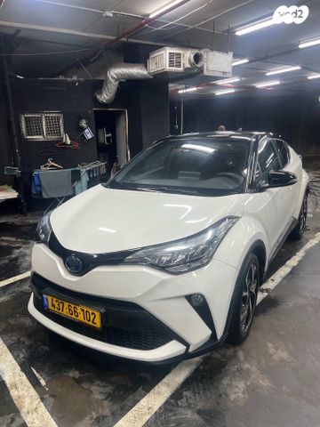מודעת רכב טויוטה C-HR