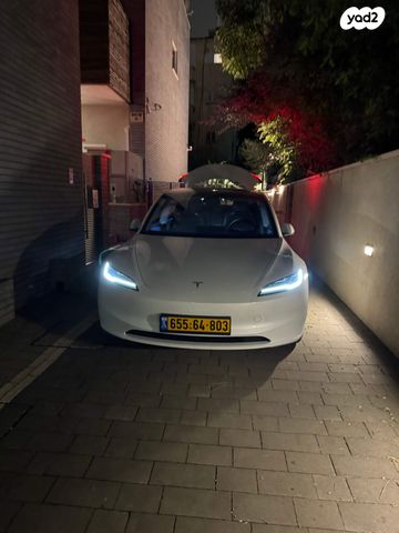 מודעת רכב טסלה מודל 3