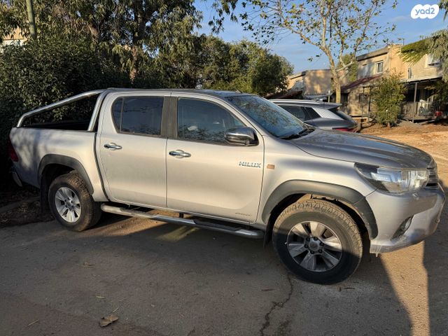 מודעת רכב טויוטה היילקס