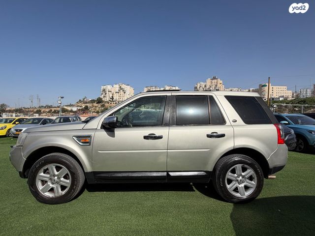 מודעת רכב לנד רובר פרילנדר