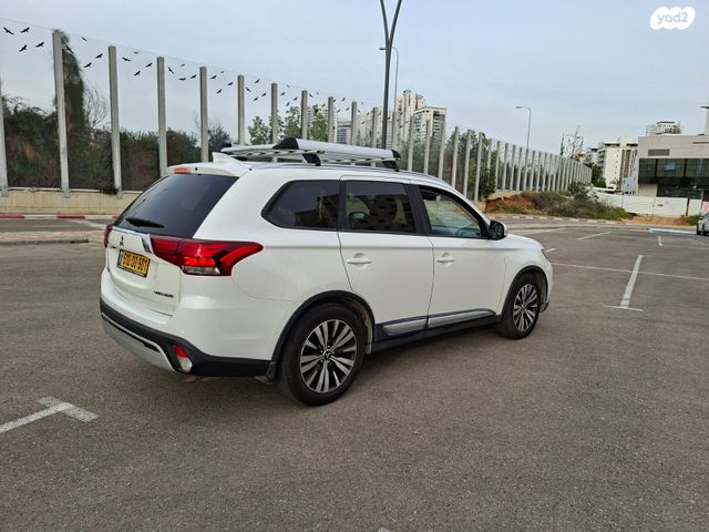 מודעת רכב מיצובישי אאוטלנדר