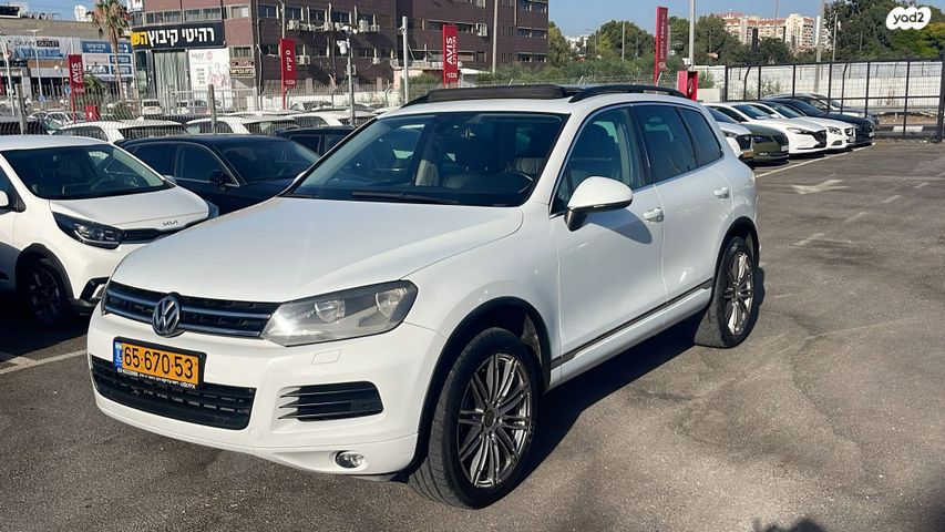 מודעת רכב פולקסווגן טוארג