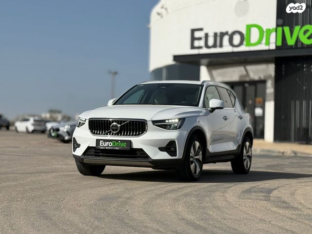 מודעת רכב וולוו XC40