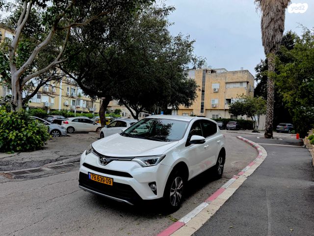 מודעת רכב טויוטה RAV4