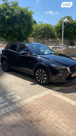 מודעת רכב מאזדה CX-3