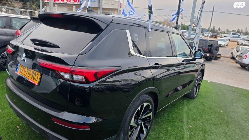 מודעת רכב מיצובישי אאוטלנדר 1