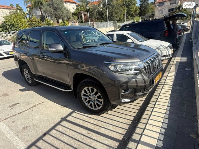 מודעת רכב טויוטה לנד קרוזר 1