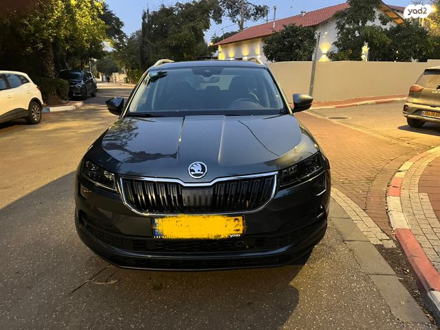 מודעת רכב סקודה קארוק