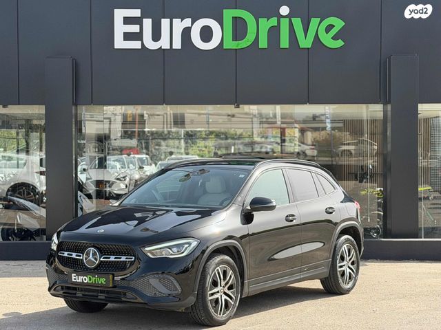 מודעת רכב מרצדס-בנץ GLA