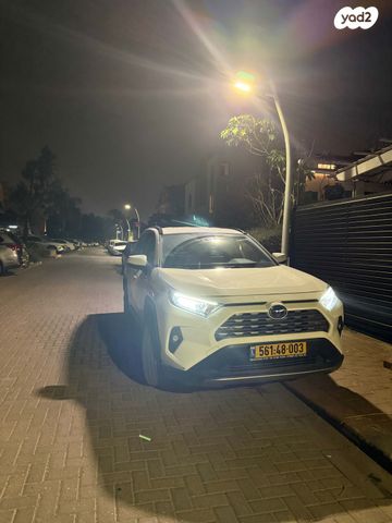 מודעת רכב טויוטה RAV4