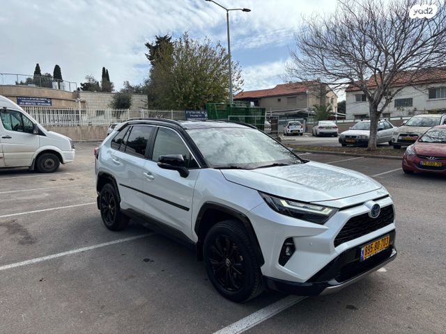 מודעת רכב טויוטה RAV4