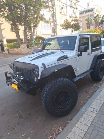 מודעת רכב ג'יפ רנגלר