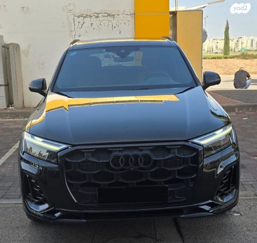 מודעת רכב אאודי Q7