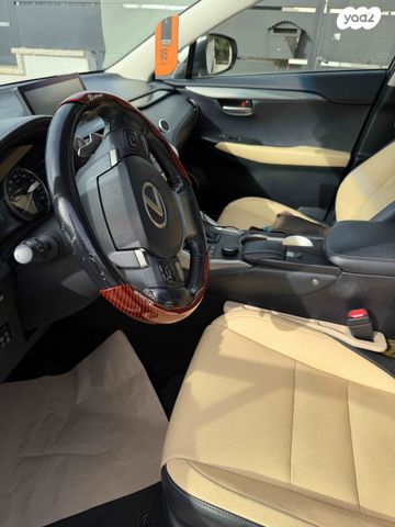 מודעת רכב לקסוס NX