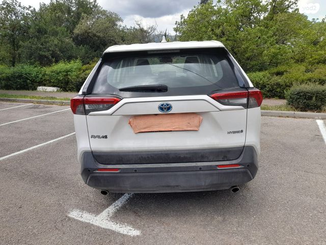מודעת רכב טויוטה RAV4