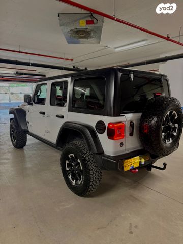 מודעת רכב ג'יפ רנגלר