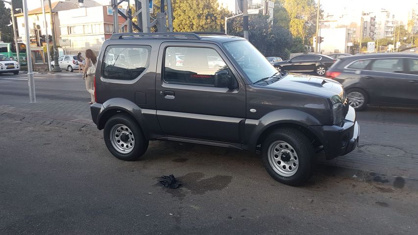 מודעת רכב סוזוקי ג'ימני