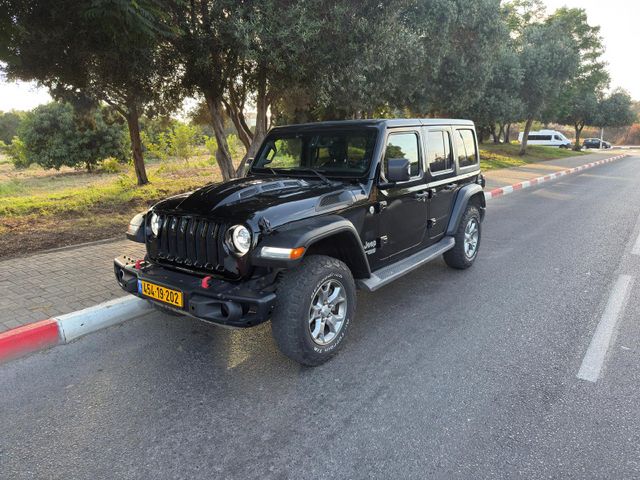 מודעת רכב ג'יפ רנגלר