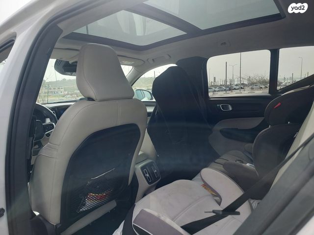 מודעת רכב וולוו XC40