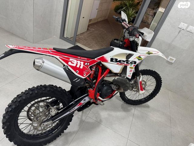 מודעת רכב בטא RR300