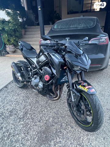 מודעת רכב קאוואסאקי Z900