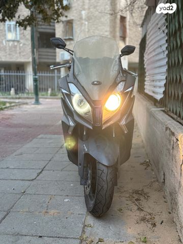 מודעת רכב קימקו דאון-טאון 350