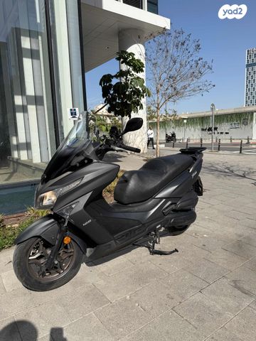 מודעת רכב קימקו איקס-טאון 125I