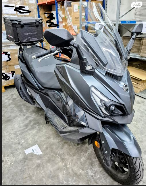 מודעת רכב סאן יאנג קרוזים 300