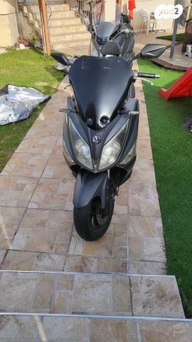 מודעת רכב סאן יאנג ג'וי-מקס 250