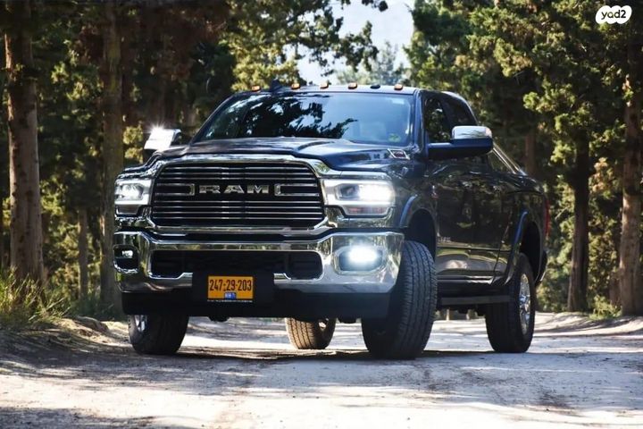 מודעת רכב דודג'