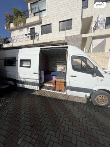 מודעת רכב ממונע אוטוקראוון