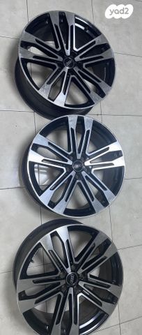 feedItemObj.data.row_1