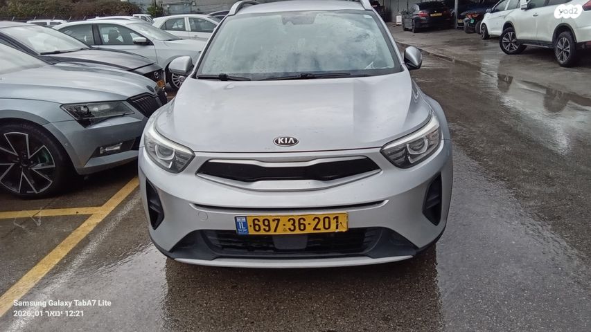מודעת רכב קיה סטוניק