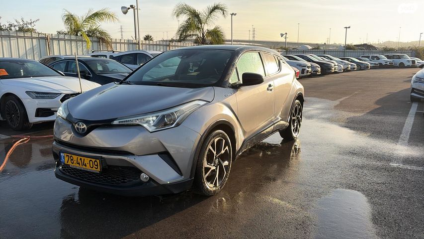 מודעת רכב טויוטה C-HR