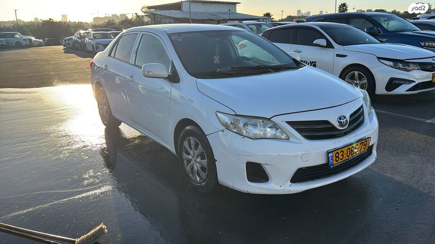 מודעת רכב טויוטה קורולה