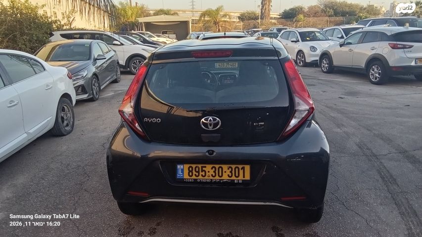 מודעת רכב טויוטה אייגו 2